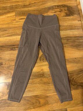 High-Waist Leggings with Side Pockets — Taupe